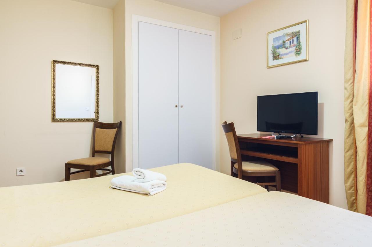 Hotel Carlos V Jerez By Vivere Stays ヘレス エクステリア 写真